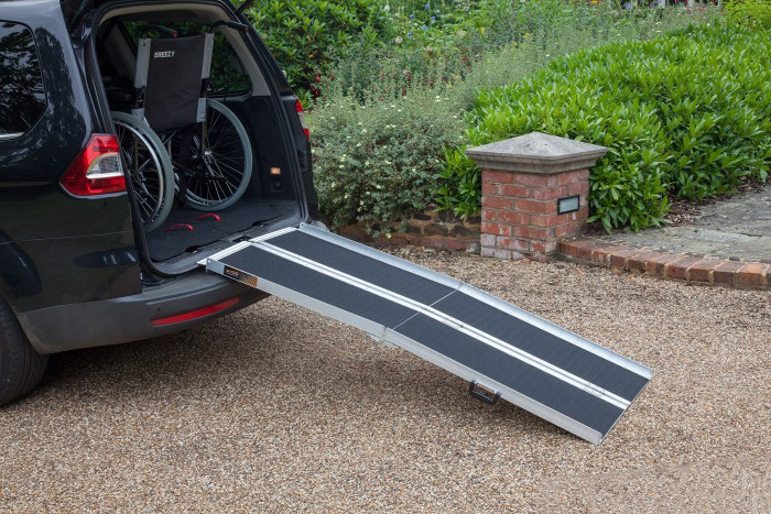 4ft Multi-Fold Split Economy Ramp with Grip Surface